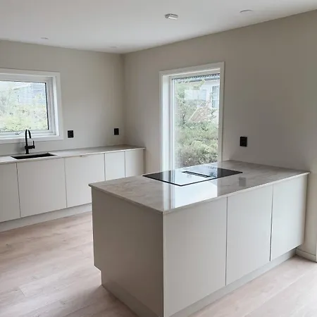 Exclusive House In *