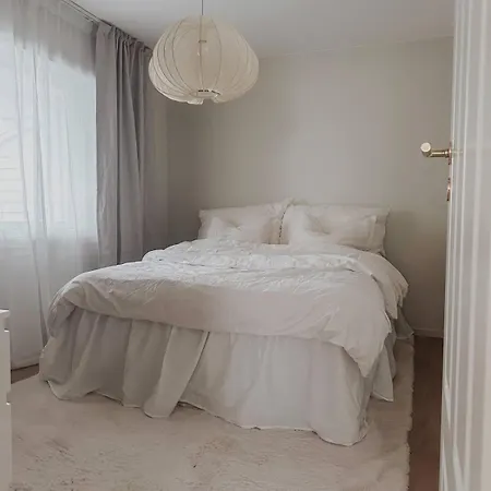 Exclusive House In * Sola