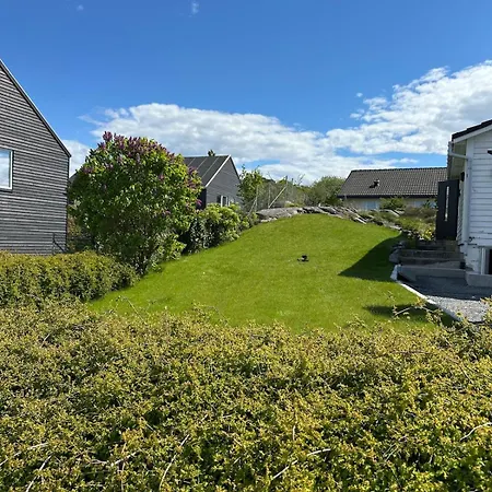 Exclusive House In * Sola
